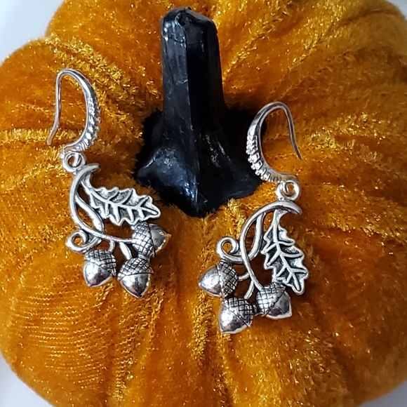 Acorn leaf simulation diamond earrings handmade sterling silver plated sparkly - Picture 3 of 9